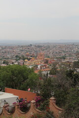 Obraz premium panoramic view of old town and cathedral in San Miguel de Allende, Mexico