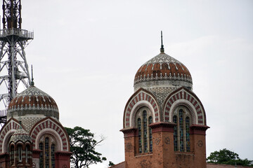 Obraz premium Facade of Madras University, Chennai. Exterior building of Old institution in India.