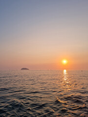 Obraz premium It is a sunset seascape