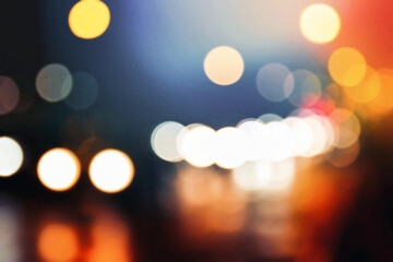 도로의 일렁이는 불빛