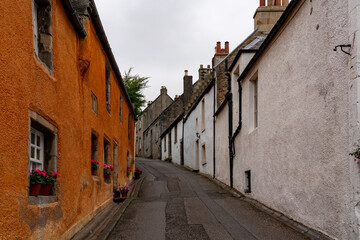 Obraz premium exploring the historic village of Culross, Firth of Forth, Scotland