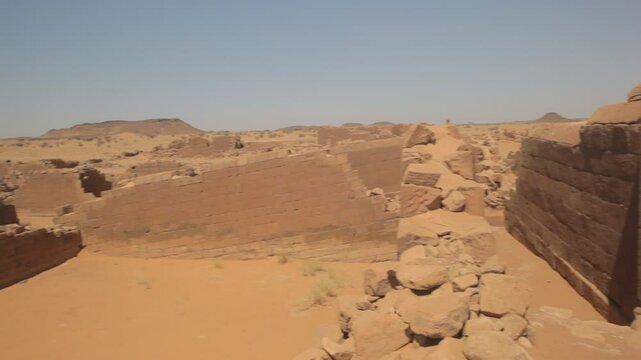 Sudan, Nubia, Naga, amun temple columns