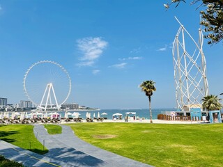 Fototapeta premium Dubai JBR walk beach Dubai Ain