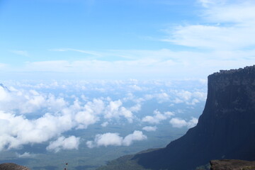 monte roraima encoberto por nuvens, venezuela 