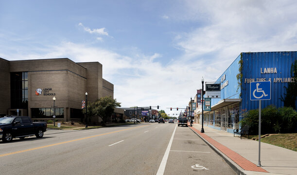Sept., 19, 2024, Lenoir City, TN: Sreetscape view of downtown showing Lenoir City Schools and Lanham Furniture buildings.