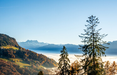 Obraz premium Fall in the Swiss and French Alps during the golden hour