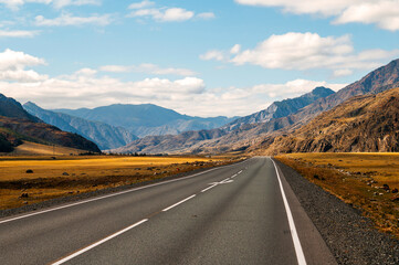 Naklejka premium beautiful mountain road in autumn in Altai - Chuisky tract