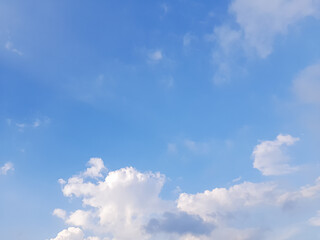 Fototapeta premium Clear blue sky and white clouds. Beautiful daylight natural sky composition. Heavenly light