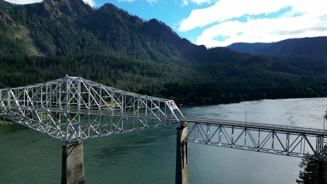 Aerial Shot of Bridge of the Gods | Cascade Locks, Oregon