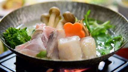 日本料理　冬の味覚の王様てっちり鍋