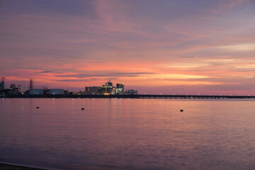 Naklejka premium sunset over the harbor