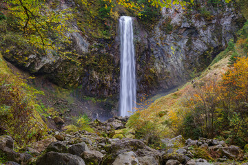 秋の平湯大滝（岐阜県高山市奥飛騨温泉郷）