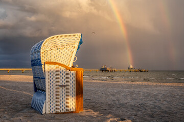 Regenbogen am Strand 