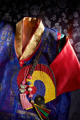 Naklejka premium Korean traditional hanbok and traditional fan
