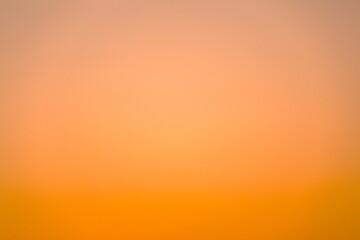 夕焼け空のオレンジ色のグラデーション
