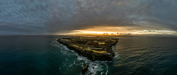 Cidade de Peniche nascer do sol