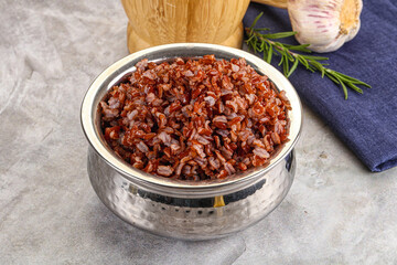 Red steamed rubine rice garnish