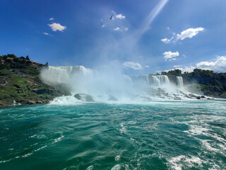 Obraz premium View on the American Falls river from water-lever spot