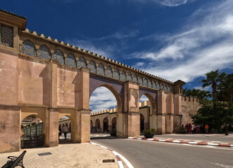 Obraz premium Meknes, Morocco. Mosaic tile gateway to the old city.