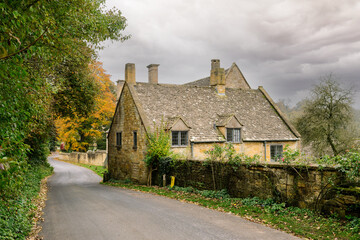 English Countryside Limestone Cottages and Houses in Snowshill Broadway The Cotswolds in Autumn -...