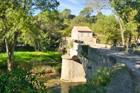 D&ouml;rfchen Correns in der Provence Verte