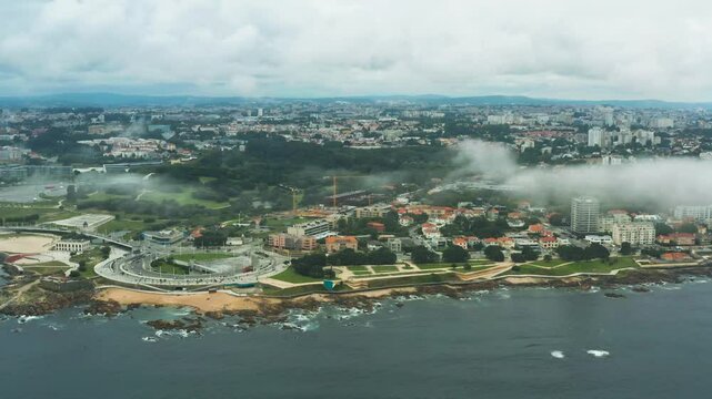 Portugal cidade do Porto video drone praia