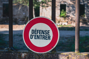 D&eacute;fense d'entrer