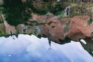 Reflets de fa&ccedil;ades 