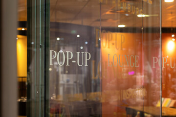 Fenster eines PopUps mit warmen Farben