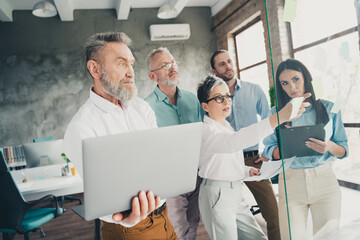 Obraz premium Photo of coworking project teamwork people brainstorming sticky notes discussion work together conference meeting successful light office