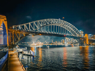 Obraz premium Sydney by night, Harbour Bridge, NSW, Australia