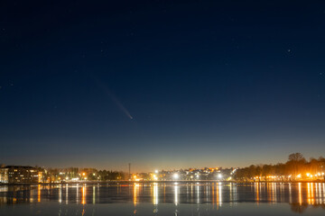 Comet Tsuchinshan-ATLAS over the city