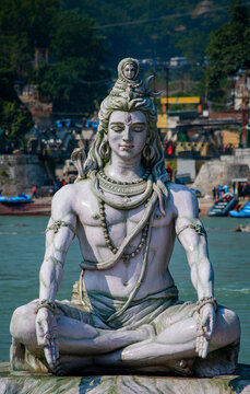 Meditating statue of Shiva in Rishikesh.