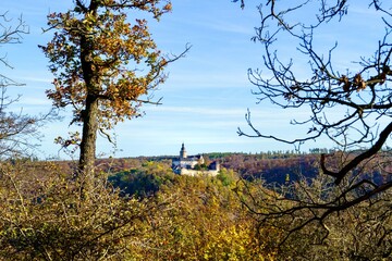 Burg Falkenstein (Harz, Sachsen-Anhalt, Deutschland) im Herbst. 