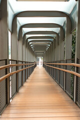 Obraz premium Empty pedestrian bridge in the city. After edits.