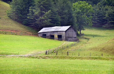 Obraz premium Farm and Barn in North Carolina