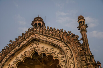 Obraz premium Rumi Darwaza also known as Turkish gate In Lucknow is an ancient Awadhi architecture fort