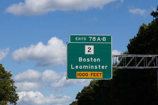 exit 78 A-B from I 495 for MA-2 toward Boston and Leominster, Massachusetts