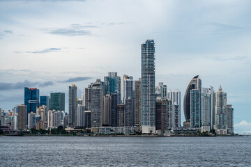Obraz premium Cluster of modern skyscrapers in Panama City viewed from across the water