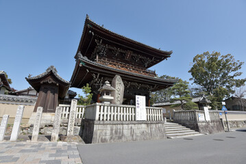 Naklejka premium 清涼寺 仁王門 京都市右京区嵯峨