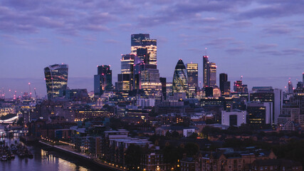 Obraz premium Bustling cityscape of London, UK