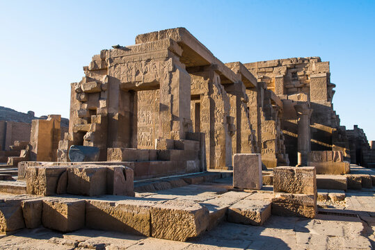 Temple of Kom Ombo dedicated to gods Sobek and Haroeris, Egypt, North Africa, Africa
