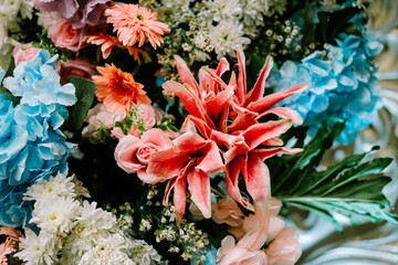 Elegant wedding floral decorations featuring delicate blooms arranged beautifully