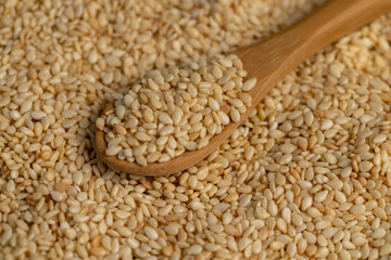 Obraz premium white sesame seeds for use in cooking