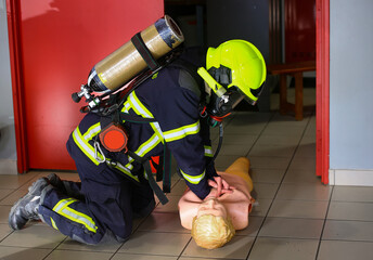 Pompier France Massage cardiaque