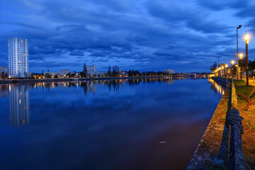 Plan d'eau de Vichy heure bleu