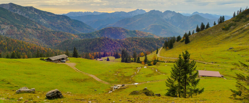Almh&uuml;tten auf der Rotwand Herbst