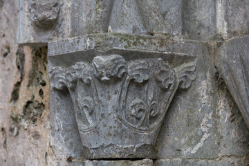 Corcomroe Abbey. Early 13th century.  (Mainistir Chorca Mrua) was a Cistercian foundation situated in a green valley surrounded by the grey limestone landscape of the Burren. 