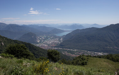 Obraz premium Paysage à coté du lac majeure
