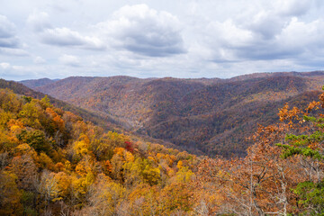 Naklejka premium The Blue Ridge Mountains Seen From the Crab Tree Falls Hike During Autumn With Fall Colors
